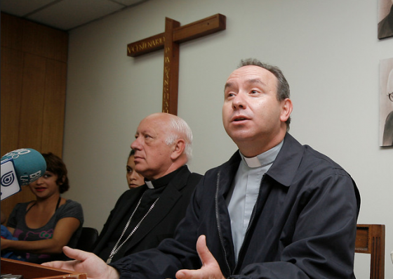 Golpe a la cúpula de Ezzati: Rodrigo Tupper renuncia al sacerdocio