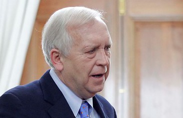 Burgos califica de «absolutamente falsa» nota de La Segunda sobre roces con Ana Lya Uriarte