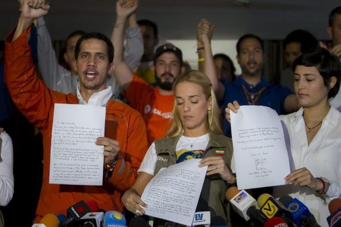 Convocatoria electoral lleva a Leopoldo López a dejar peligrosa huelga hambre