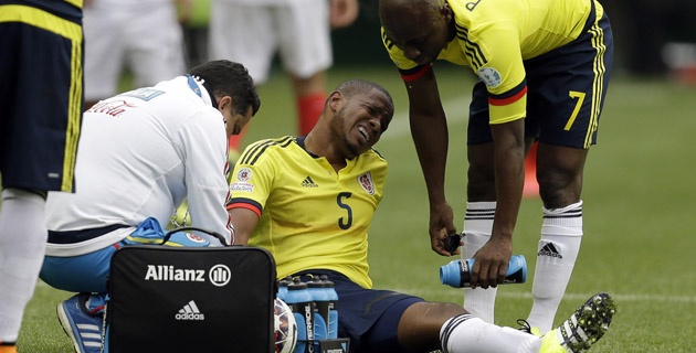 Grave lesión descarta a colombiano Edwin Valencia por el resto de la Copa