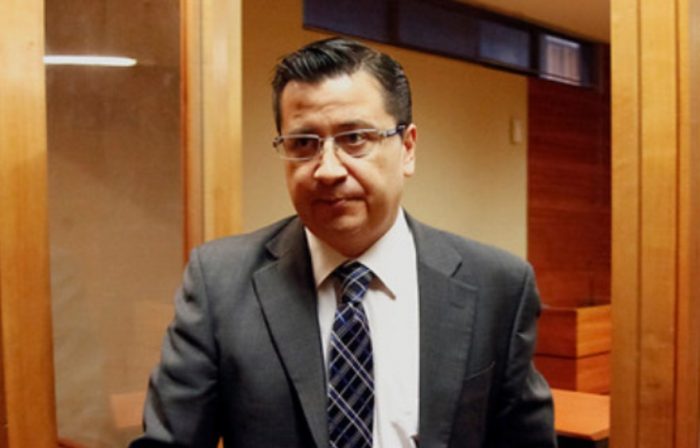 Luis Toledo renuncia a su postulación como notario tras paralización de su nombramiento por nuevo gobierno