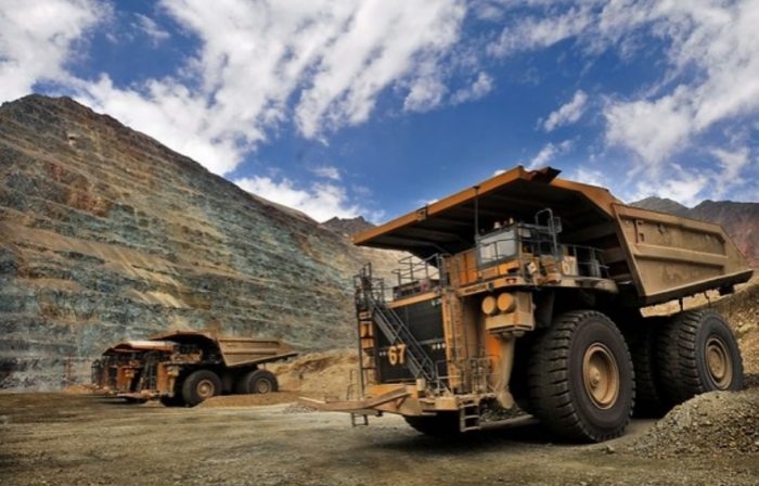 Producción minera de Chile sorprende al alza pese complicada situación en el sector