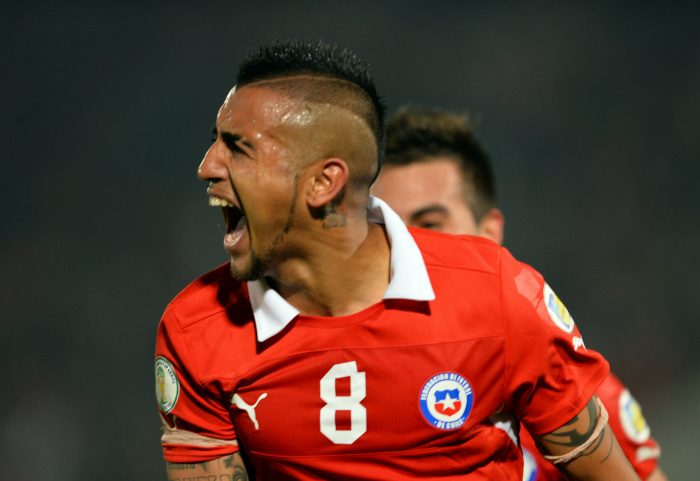 Según sicóloga indisciplina de Vidal tiene su origen en el mal acompañamiento que tiene la selección para enfrentar la fama y el dinero