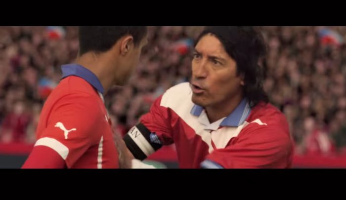 Video: Estrellas del fútbol chileno de todos los tiempos se reúnen en un mismo comercial