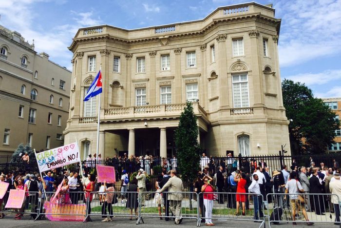Cuba abre su embajada en EE.UU. y se adentra en una compleja relación bilateral