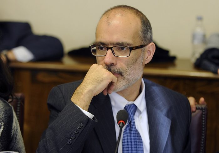 Rodrigo Valdés rechaza postergar implementación de Reforma Tributaria y dice que no hay evidencia de que no recaudará lo prometido