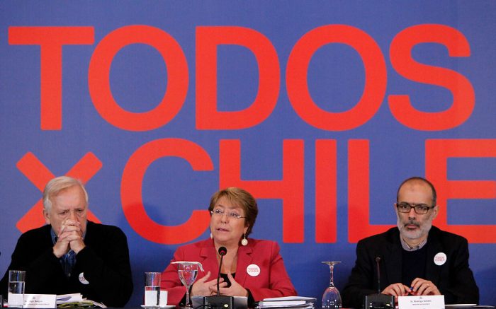 Bachelet tira la toalla: «La administración estatal no estaba totalmente preparada para procesar cambios estructurales»