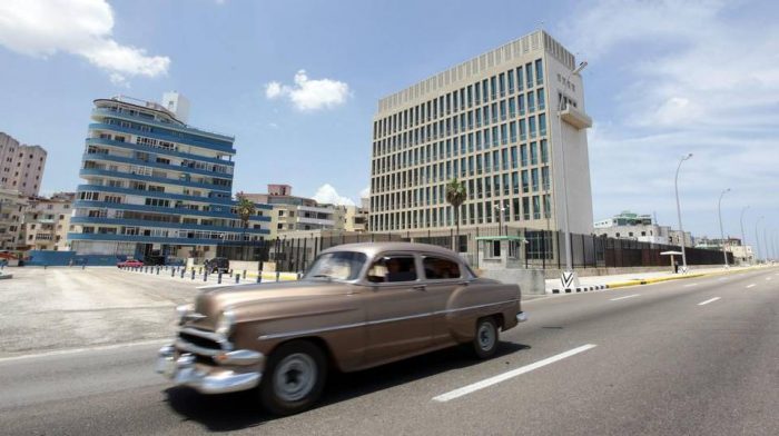 Cuba y EEUU restablecen formalmente sus relaciones diplomáticas tras 54 años