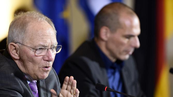 Ministro de finanzas alemán prevé que Grecia permanecerá en la zona euro aun si los griegos votan por el «no» en el próximo referéndum