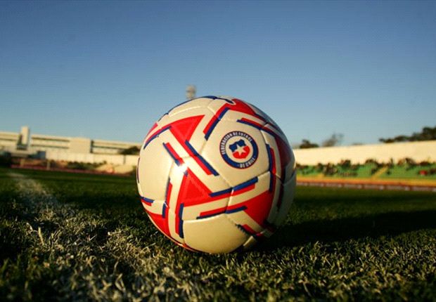 El fútbol chileno se aprovecha sin pudor de la crisis social