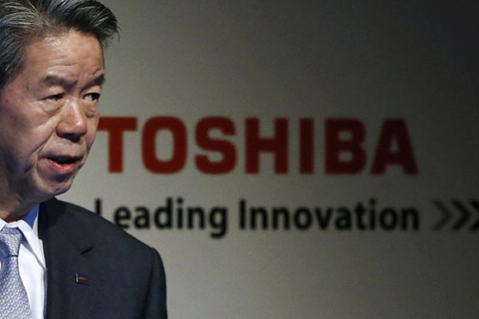 Toshiba anuncia la dimisión de su presidente por escándalo contable que infló beneficios en más de mil millones de dólares