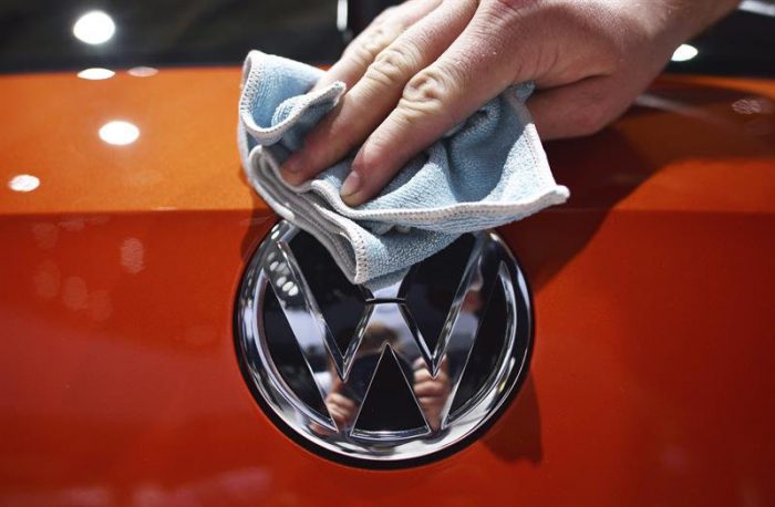 Toyota cede el liderazgo mundial en venta de automóviles a Volkswagen