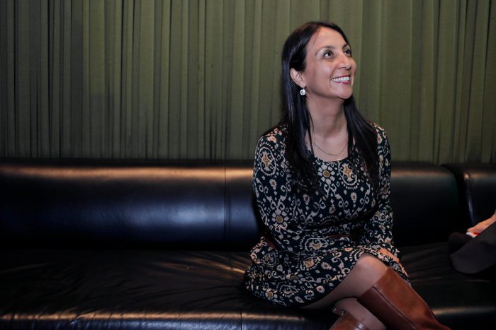 Ex vocera de Piñera en llamas: juega con saliva y asegura que sus caderas «son perfectas para la danza árabe»