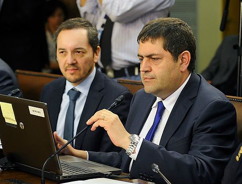 Fiscal que investiga a Alberto Ayala citará a Michel Jorratt y Cristián Vargas