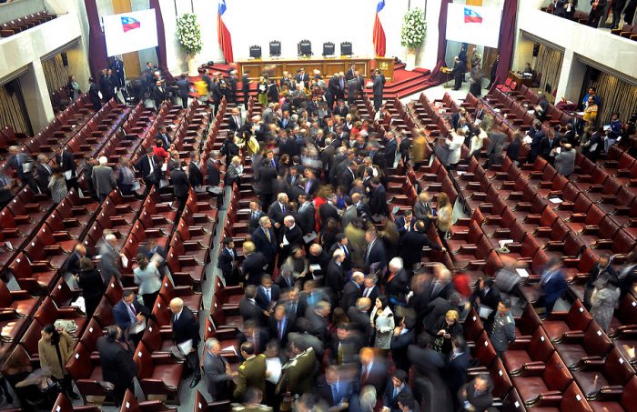 El Congreso decide no gastar  $44 millones en asesoría de imagen
