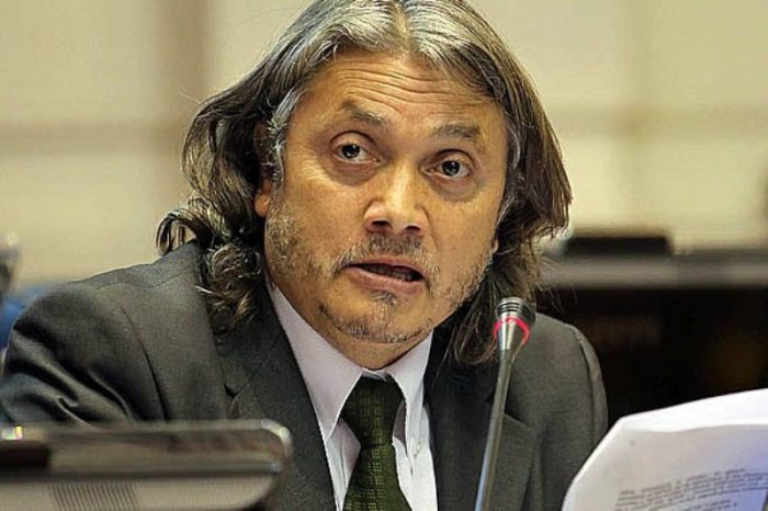 Navarro: «Todo Chile sabía de la nueva audiencia a Novoa, menos el SII, es al menos sospechoso»