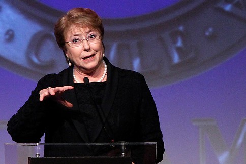 Bachelet: «No es tiempo de trincheras»