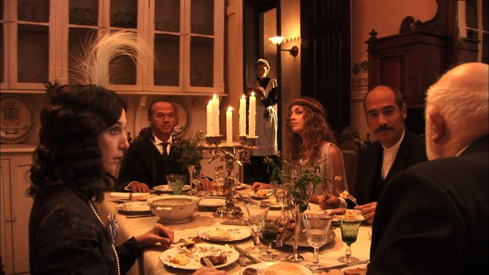 Crítica de cine: “La mansión Nucingen”, alucinaciones europeas en el campo chileno
