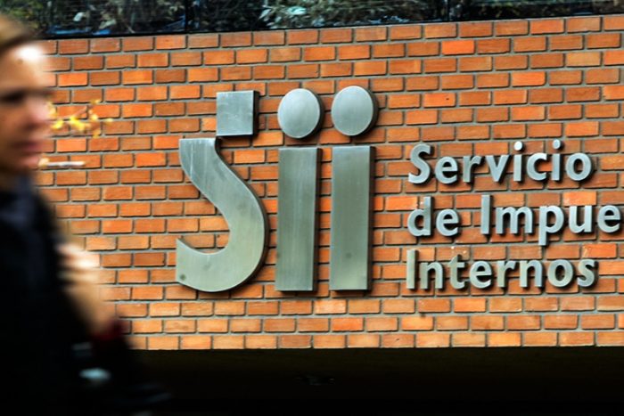 Funcionarios del SII piden que «las jefaturas involucradas asuman la responsabilidad» por la ausencia de abogados en audiencia de Novoa