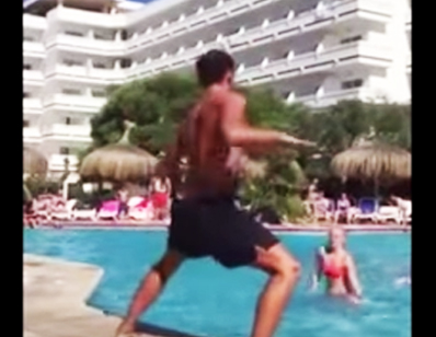 [Video] De lujo: El profesor de gimnasia acuática que baila como Beyoncé