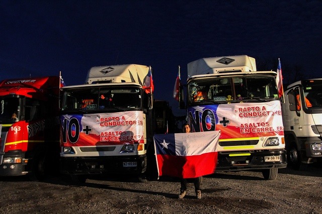 Camioneros retoman su rumbo a La Alameda y seremi de Transporte les prohíbe su entrada