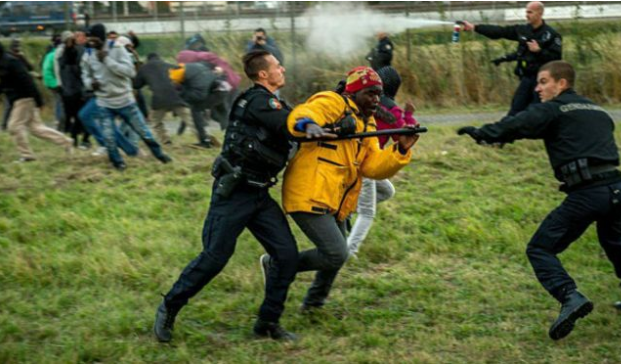 Calais: ¿por qué hay una crisis de migrantes sin precedentes en la frontera de Francia y Reino Unido?