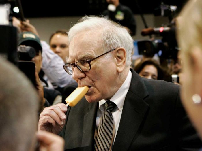 Warren Buffett busca transacciones que transformen Berkshire: la era de fondo de inversión llega a su fin
