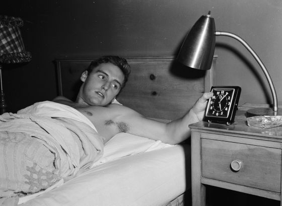 Los tres únicos trucos de belleza que debe hacer un hombre al levantarse