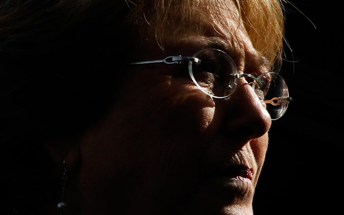 Michelle Bachelet bajo asedio: auge, caída y fin del liderazgo ciudadano