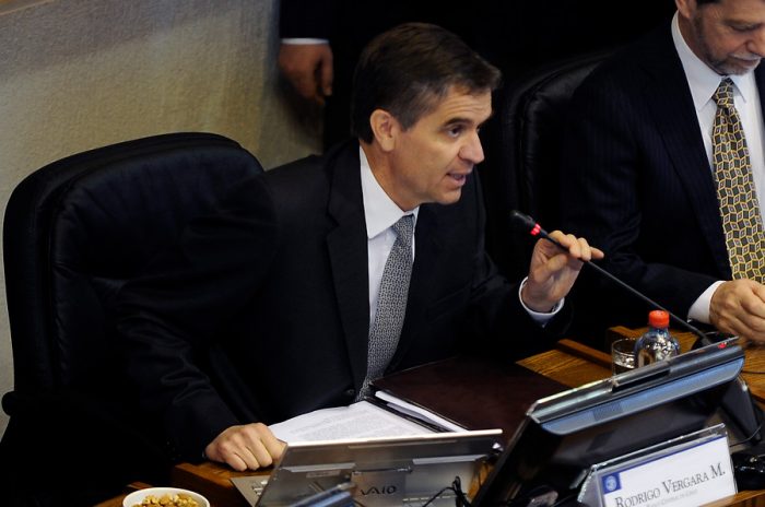 La refriega política en el Senado que generó la presentación de Rodrigo Vergara