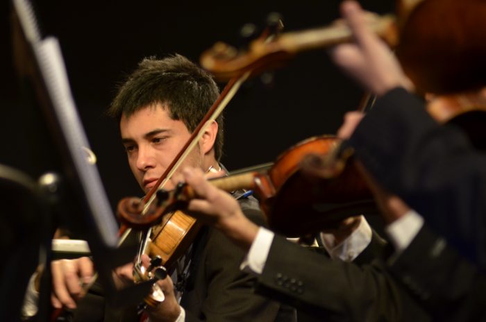 Ciclo de conciertos gratuitos en Metro de Santiago de Foji en estación Quinta Normal, 26 de septiembre