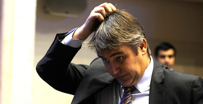 Senador Rossi suspende militancia tras fuertes presiones del PS