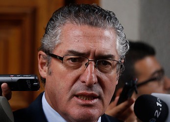 Pizarro (DC) asegura que Bachelet aceptó postergar inicio de proceso constituyente