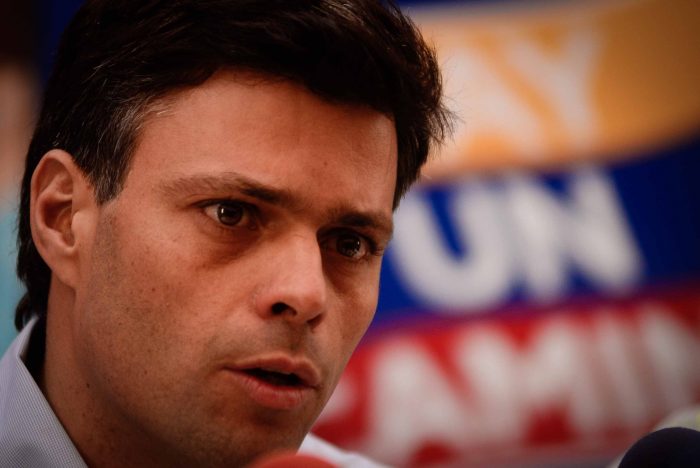 Leopoldo López dice no arrepentirse y convoca a la oposición a nueva marcha en contra del gobierno venezolano