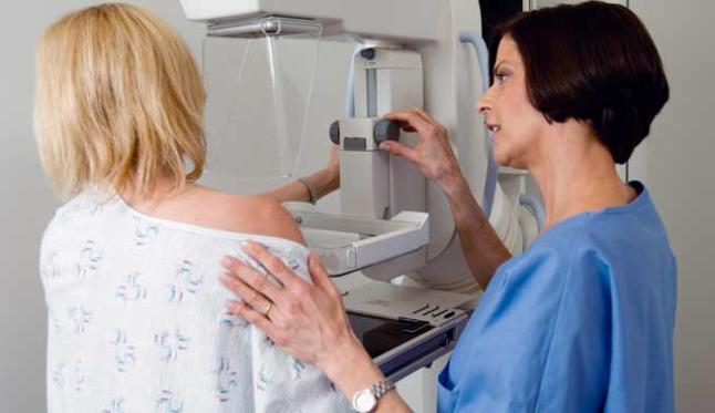La mamografía, examen clave para prevenir el cáncer de mama