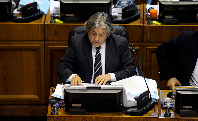 Navarro: «Tarud, Lagos y Frei tienen una obsesión obscena con Venezuela»