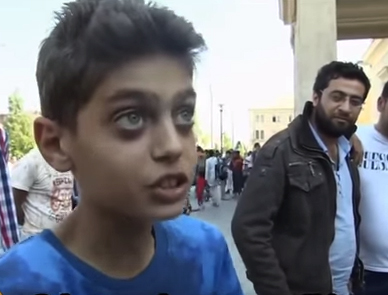 [Video] Niño pide que ayuden a los sirios: «No queremos ir a Europa»