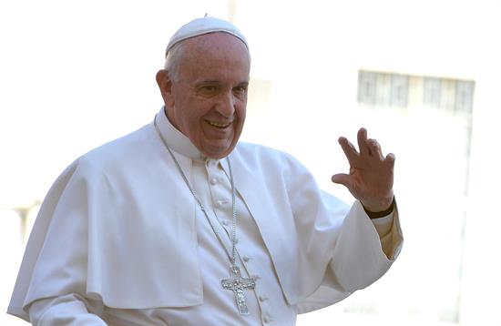 Papa Francisco respalda a cuestionado obispo Barros y trata de «tontos» a feligreses de Osorno que piden su salida por encubrir abusos sexuales