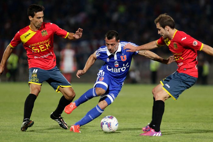 En vivo: U. de Chile y U. Española chocan en el Nacional