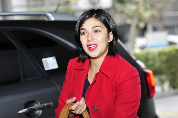 Feroz troleo a Karol Cariola por estar afiliada a una isapre