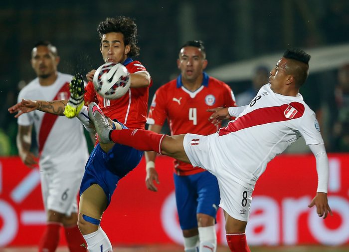 En vivo: Chile visita a Perú con la intención de quedar líder