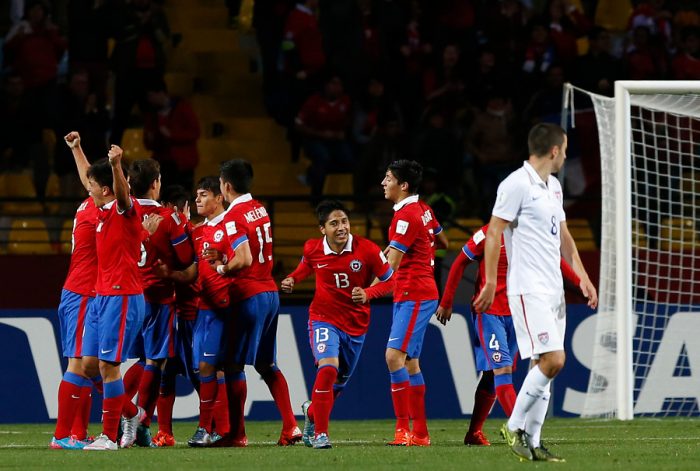 Chile ya está en «tierra de gigantes» del Mundial Juvenil