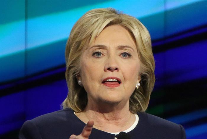 Hillary Clinton domina la escena