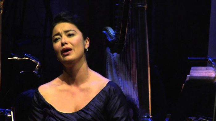 Soprano Amalia Avilán se presenta por primera vez en Chile