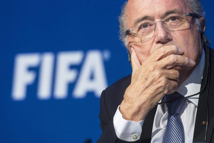 Comisión de ética de la FIFA suspende por 90 días a Joseph Blatter