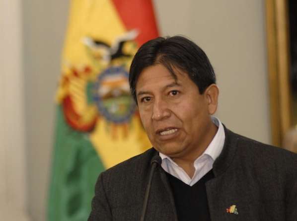 Canciller boliviano visita Chile invitado por organizaciones sociales
