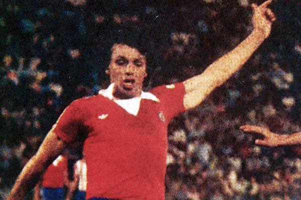 [Video] Las mejores jugadas de Elías Figueroa en el día de su cumpleaños