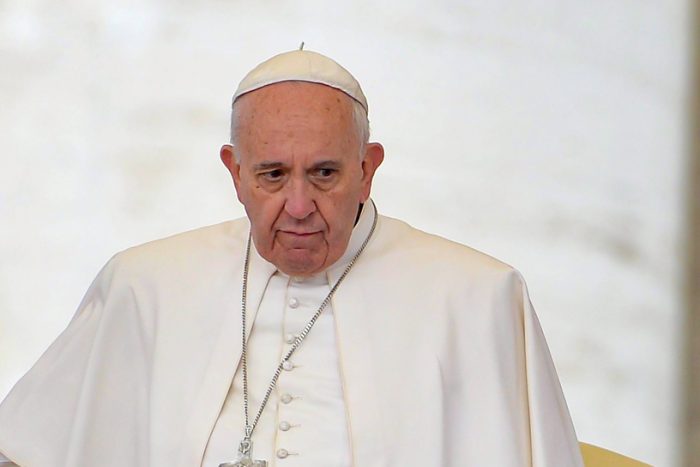 ¿Es tonto el Papa?