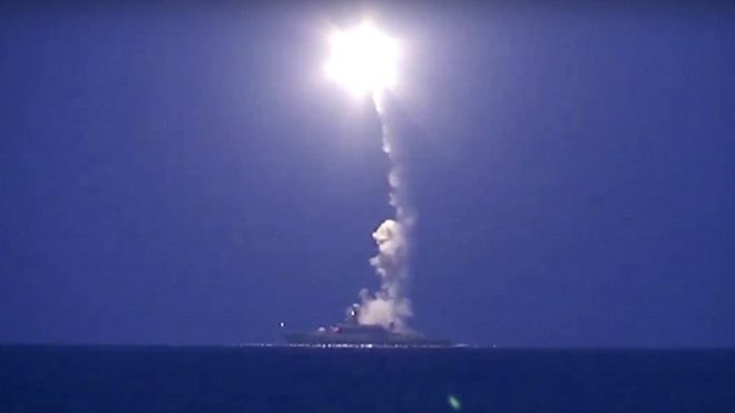 Rusia publica video del ataque a Siria desde el mar