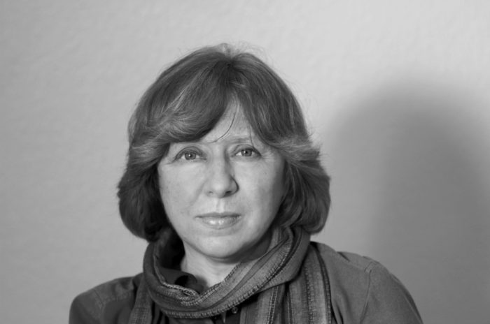 Svetlana Alexijevich, Murakami y clásicos de EEUU, favoritos para el Nobel Literatura
